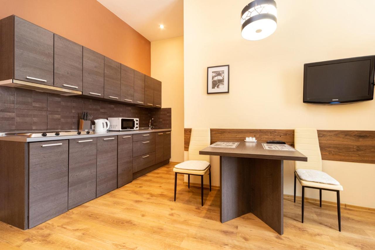 Appartamento Goodrest On Deribasovska 19 Odessa Esterno foto